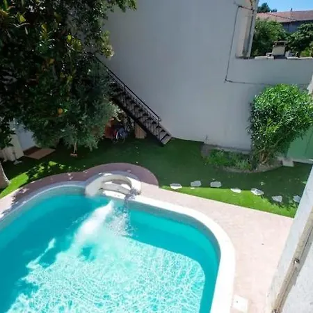 Oasis Secrete 6 Personnes Holiday home Avignon